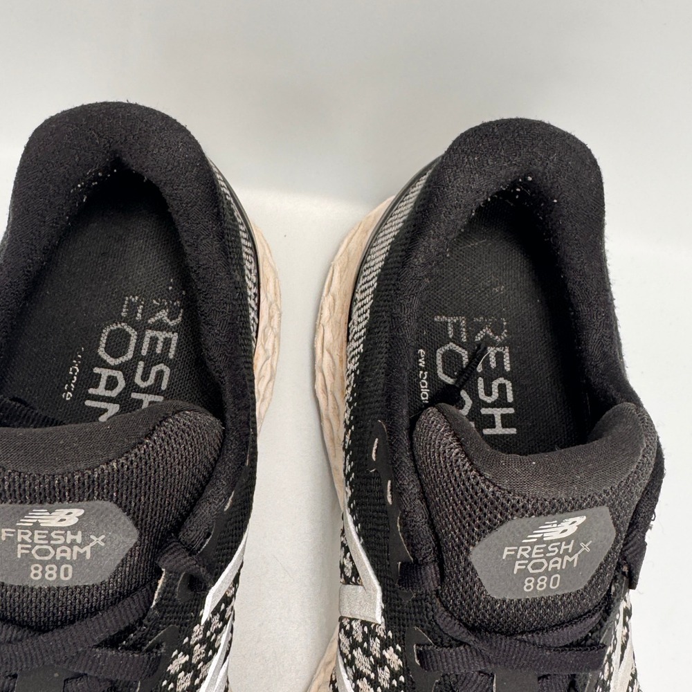 New Balance Fresh Foam 880 Black White Running Shoes W880K12 Womens 10.5 - Picture 6 of 16